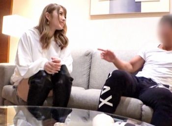 Gカップの18歳ギャル！クリだけで絶頂しちゃうウルトラ敏感娘と中出しパコパコｗ巨乳素人ギャル痴女中出しハメ撮り潮吹きのアダルト動画