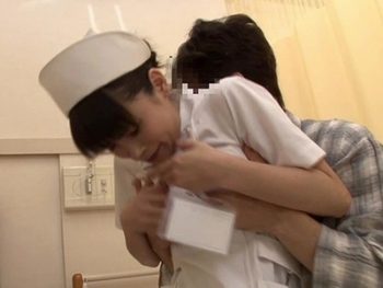 勤務中の看護師さんにリモバイ装着→大失禁させた結果ｗコスプレ看護婦潮吹きのアダルト動画