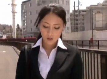 恋も仕事も人生も勉強中の就活生が体当たりで挑むガチンコSEX巨乳お姉さんギャルあずみ恋のアダルト動画