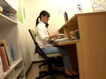 美人だらけの携帯SHOPで時間停止！男3人で乗り込んでタイムストップ大乱交にｗお姉さんOLレイプ乱交ましろ杏大沢美加音羽レオンのAV無料動画