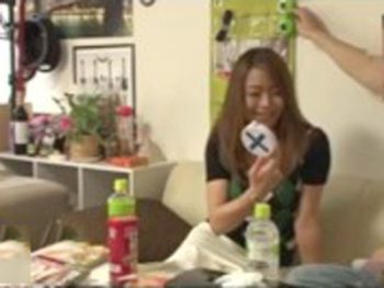 綺麗な主婦のゴムなしでの中出し不倫ファックを盗撮！！素人人妻盗撮のAV無料動画