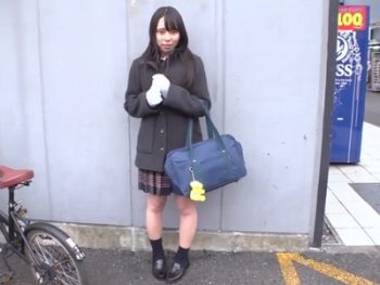 こんな可愛い子が!?パパ活JKが大当たり過ぎて精子が足りないｗ素人女子校生美少女ハメ撮り3P乱交のアダルト動画