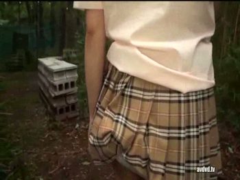 野外でパイズリしてくれる巨乳JKが中出しされて興奮して大量潮吹き巨乳女子校生美少女痴女中出しパイズリ潮吹き露出のエロ動画