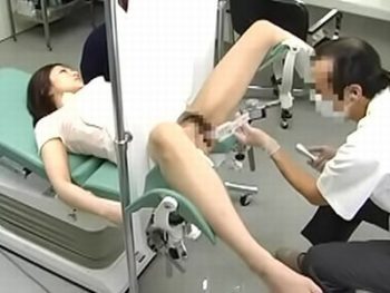 病院全員がグル！看護師ももう1人医師も加わって集団輪姦巨乳素人中出し顔射レイプ乱交のアダル...