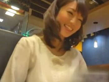 あっさりナンパに着いてきちゃった素人妻と即日ハメ撮り中出しパコ！巨乳素人人妻中出しハメ撮りのアダルトエロ動画