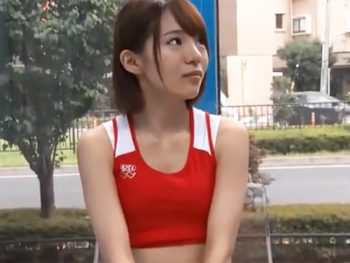 スポーティな貧乳美少女が媚薬オイル塗りたくっての激ハメで本気絶頂素人美少女ぶっかけのアダル...