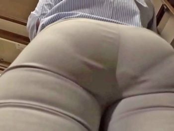 男を惑わすスケベなムチ尻の美人妻が息子と近親SEｘ巨乳人妻近親相姦のエロ動画