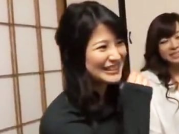 大人の魅力溢れる生保レディが乱交合コンでストレス解消！巨乳お姉さん痴女人妻ハメ撮り乱交のアダルト動画