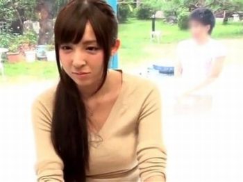 アイドルレベルに可愛いスーパー美少女！外で彼氏が待っているのにガッツリ中出しされてしばらく失神状態ｗ素人美少女中出しナンパマッサージのアダルト動画