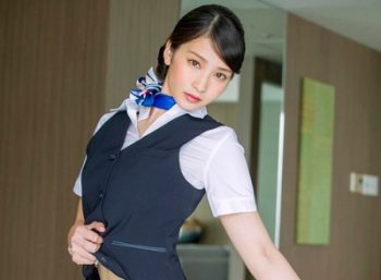 美人過ぎるCAさんをホテルの1室で一晩中かけて調教堪能ｗ巨乳お姉さん痴女コスプレパンスト本庄鈴のアダルト動画