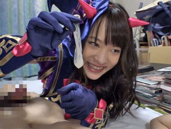 あべみかこがコスプレ姿で童貞卒業のお手伝い美少女ロリ童貞コスプレのアダルトエロ動画