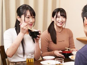 両親が居ない間に義理の巨乳姉妹と布団の中で密着しながら生ハメ近親性交巨乳美少女お姉さん近親相姦3Pのアダルト動画