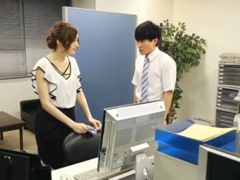 残業のご褒美が爆乳上司の優しすぎるパイズリ！巨乳お姉さん痴女OLJULIAのアダルト動画