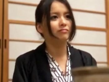 浴衣から零れる爆乳！三十路の人妻が旦那に内緒の不倫旅行でパコハメ三昧！巨乳人妻ハメ撮りのアダルト動画