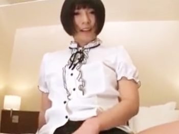 ツルツルのサテンパンツの感触！生温かいお尻に包まれ大量射精ｗ美少女痴女M男のアダルト動画