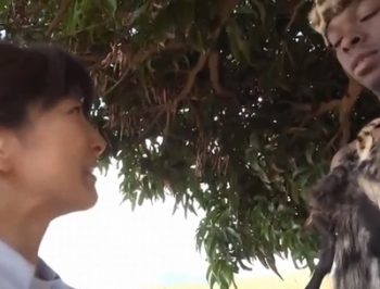 原住民の中から童貞を選出！日本式の筆おろしで優しく包んであげるお姉さんｗ巨乳お姉さん痴女童貞コスプレ看護婦のアダルト動画