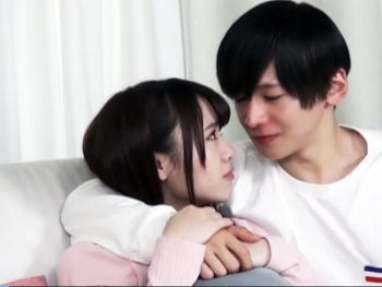 イケメンだけに許された贅沢ムフフな童貞喪失ｗ巨乳素人美少女盗撮のアダルト動画