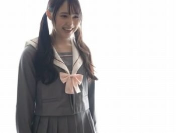 ガチで坂道系にいそうな制服似合ってる色白JKとラブラブSEX女子校生美少女のアダルト動画