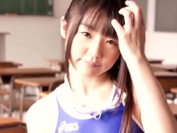 清純にしか見えない美少女がオールスク水エッチ美少女水着顔射つぼみのアダルトエロ動画