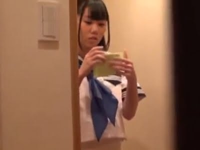 ストーカーに自宅で中出しレイプされる美少女JK女子校生美少女中出しレイプのアダルト動画
