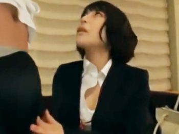 入社したばかりで逆らえない新人OLをホテルに連れ込みパコる最低上司OLパンストハメ撮りの無料エロ動画