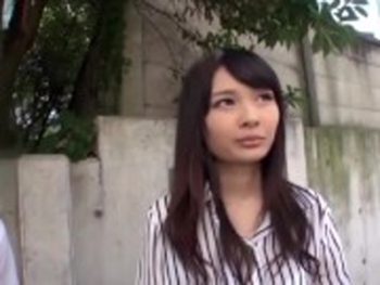エアーSEXと騙されて本番ナマ挿入される美少女素人美少女ナンパのアダルト動画