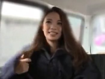 巨乳美女の織田真子が熱心なファンの為に生膣解放して中出しパコ巨乳お姉さん中出し織田真子のアダルト動画