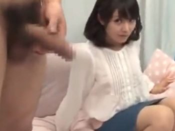 手コキだけのはずだったのに中出しまでされちゃった素人さん素人お姉さん中出しのエロ動画