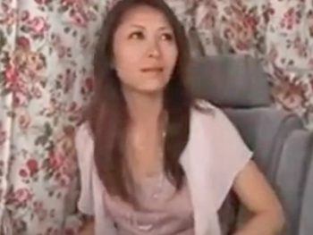 素人妻をナンパして電マ当て→発情したので中出し素人人妻熟女中出しのアダルト動画