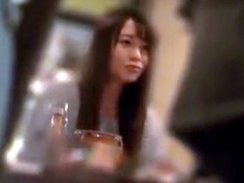 激カワカフェ店員を口説き落としハメた一部始終をガチ盗撮！素人美少女中出し盗撮のアダルト動画