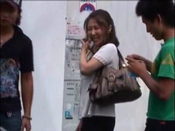 ナンパした巨乳人妻にフェラで抜きしてもらっちゃいました！巨乳人妻フェラのエロ動画