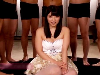 すべて膣内発射でお腹たぷたぷにされてしまう妊娠確実乱交ｗ巨乳美少女痴女中出し乱交上原亜衣の...