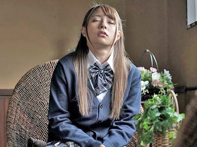 中出しを欲しがる淫乱娘に無許可で本番できる子作り催眠裏風俗女子校生美少女中出し河南実里のアダルトエロ動画