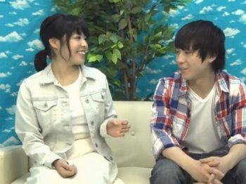 笑顔が可愛い現役女子大生！男友達のチンポをノーハンドフェラで逝かせる企画でバッチリ口内射精ｗ素人美少女ナンパフェラのアダルト動画