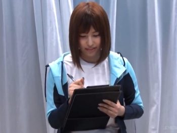 巨乳な美少女アスリートに無許可の中出し素人美少女中出しのアダルト動画