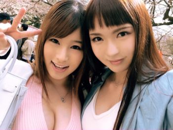上野の花見中だったお股の軽そうな巨乳美女たちをナンパし3Pパコ巨乳素人お姉さんナンパ3Pのアダルト動画