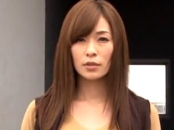 夫を助けるために身体を差し出しNTRレイプに応じた人妻が中出しされちゃう‥巨乳人妻中出しイラマチオレイプのエロ動画