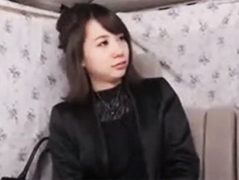 人妻とは思えないほど可愛い若妻をホテルに連れ込み中出しハメ撮り素人人妻中出しハメ撮りナンパのエッチな動画