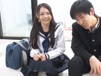初々しいカップルをMM号に連れ込みJK彼女を彼氏から引き離してデカマラぶち込み横取りｗｗ素人女子校生美少女中出しナンパのアダルト動画
