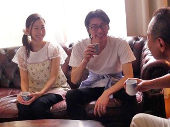 義父に犯されながらも欲情してしまう美巨乳妻巨乳人妻レイプ近親相姦松下紗栄子のエロ動画