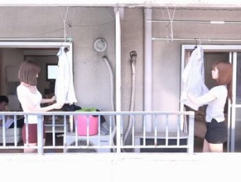 隣に住む人妻同士が寝取り寝取られのスワッピング関係にｗ痴女人妻のアダルト動画