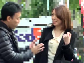 昔はもの凄いヤリマンだったことを匂わせる攻撃的下着な人妻素人人妻ハメ撮りのアダルト無料動画