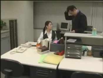 潔癖症の美人OLが汚らわしい上司にオフィスで犯される！巨乳OLフェラ手コキ北原多香子のアダ...