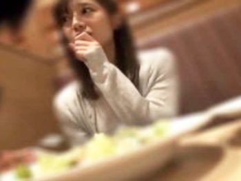 敏感マンコを激しく責められて潮吹きしちゃう美少女を本気でガチパコぶっかけ美少女お姉さんぶっかけ潮吹きのアダルト動画