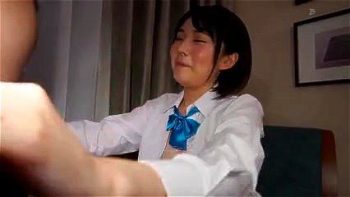 清楚な黒髪JKの初援交♪大人のチンポでイっちゃいました♪素人女子校生美少女中出しフェラのアダルト動画