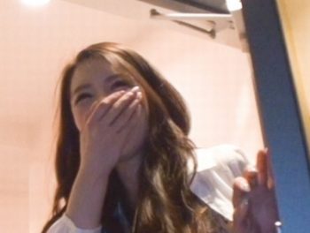 ちょいギャル風な26歳水泳トレーナーさんのガチ自宅で送りSEX！巨乳素人ギャルハメ撮りナンパのアダルト動画