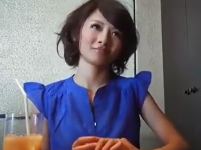 浮気希望の素人妻に頼み込まれて浮気パコ了承素人人妻熟女のエロAV動画