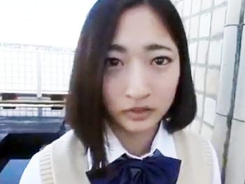 素人JKと青姦ハメ撮りファック→ラブホで生まんこに挿入して二回戦開始ｗ素人女子校生美少女顔射ハメ撮り露出のエロ動画