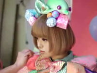 きゃりーぱみゅぱみゅ激似の原宿系雑誌モデルが潮枯れるまでガチハメ美少女顔射ぶっかけ乱交のアダルト動画