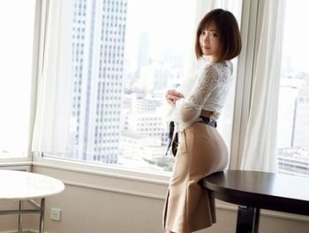 こんなナリして男を責めると発情するドS女子！興奮しすぎて潮吹き止まらなくなった淫乱パコ素人痴女潮吹きのアダルト動画